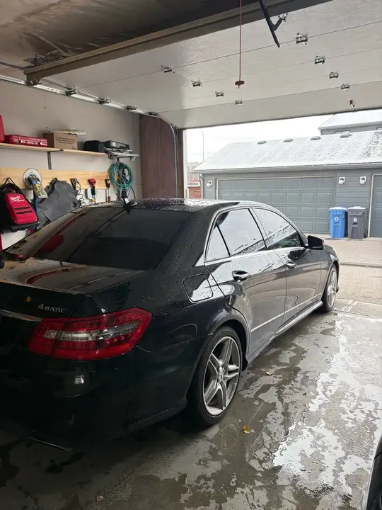 Mercedes-Benz E-Class 2011 photo 3