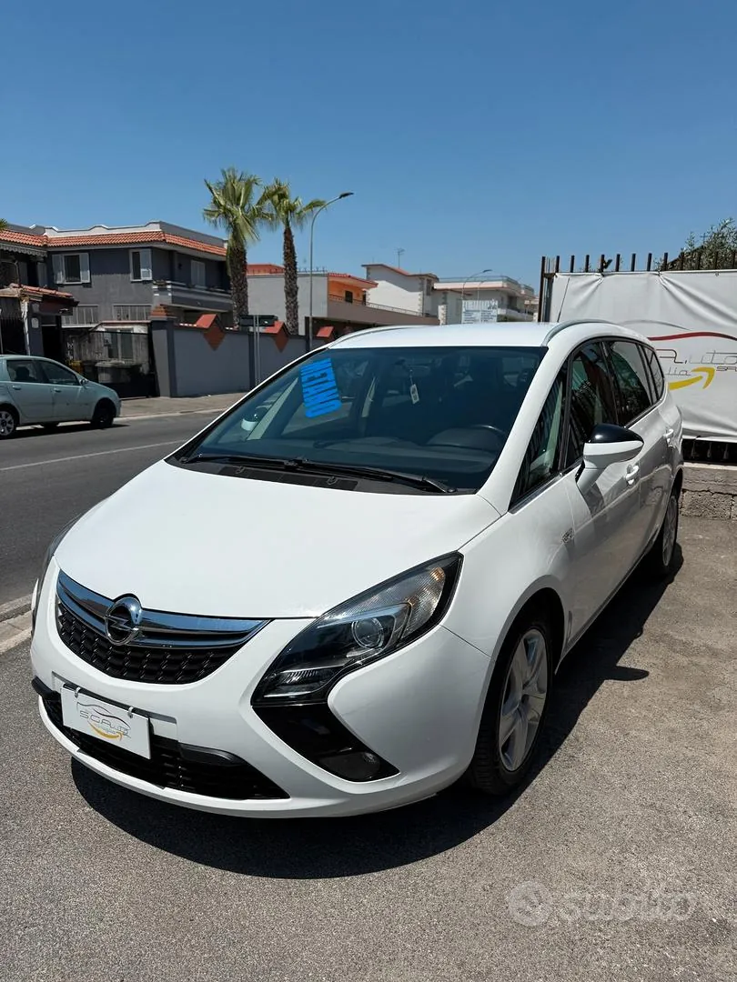 Opel Zafira Tourer 2013 photo 3
