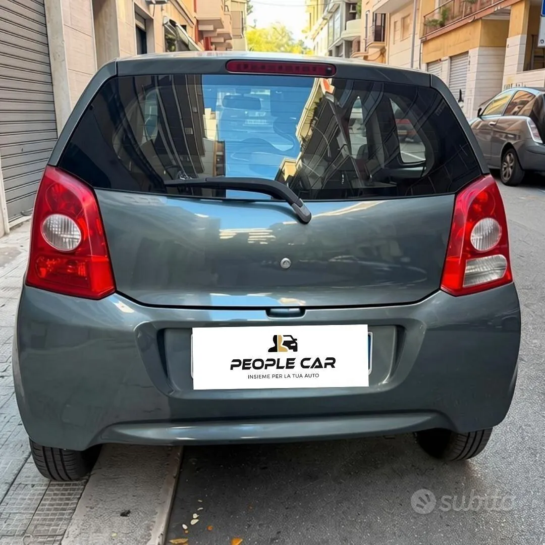 Suzuki Alto 2010 photo 3