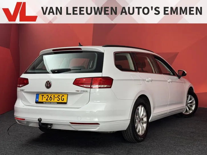 Volkswagen Passat 2017 photo 2