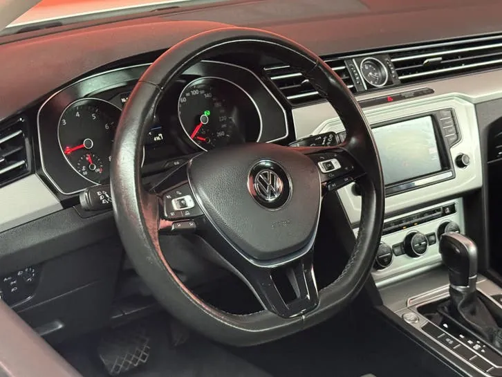Volkswagen Passat 2017 photo 3