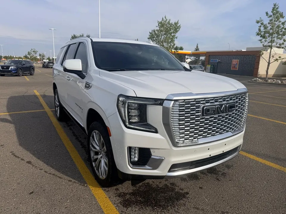GMC Yukon 2023 photo 2