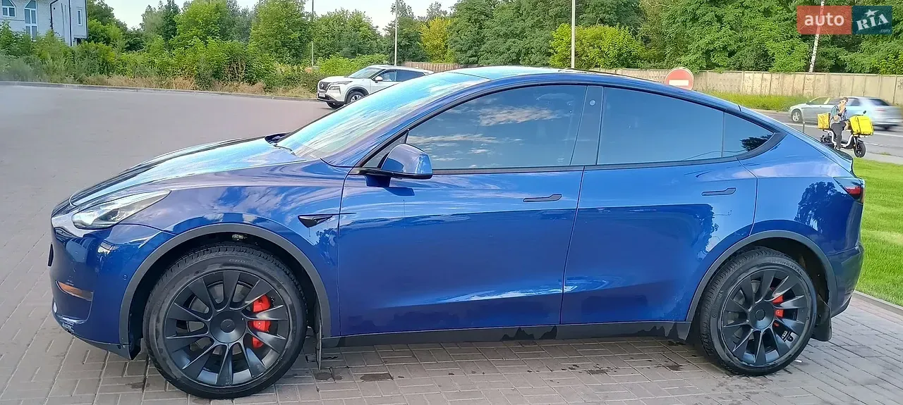 Tesla Model Y 2020 photo 2
