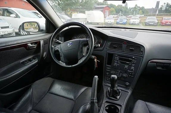 Volvo V70 2004 photo 5