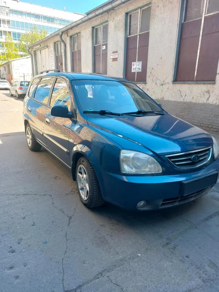 Kia Carens
