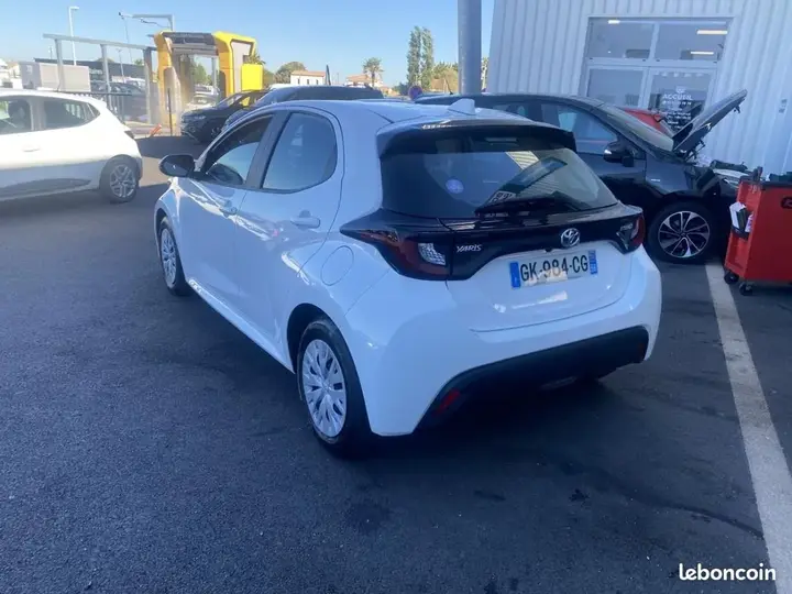 Toyota Yaris 2022 photo 4