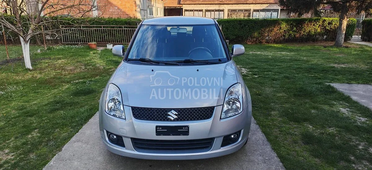 Suzuki Swift 2010 photo 2