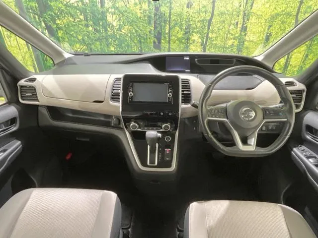 Nissan Serena 2017 photo 2