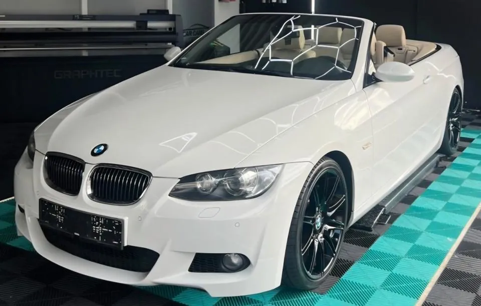 BMW 330I