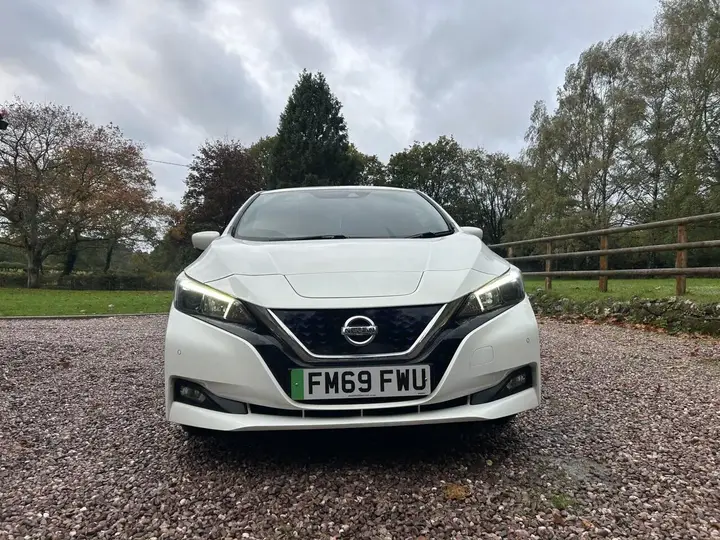 Nissan Leaf 2020 photo 2