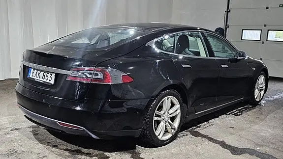 Tesla Model S 2015 photo 2