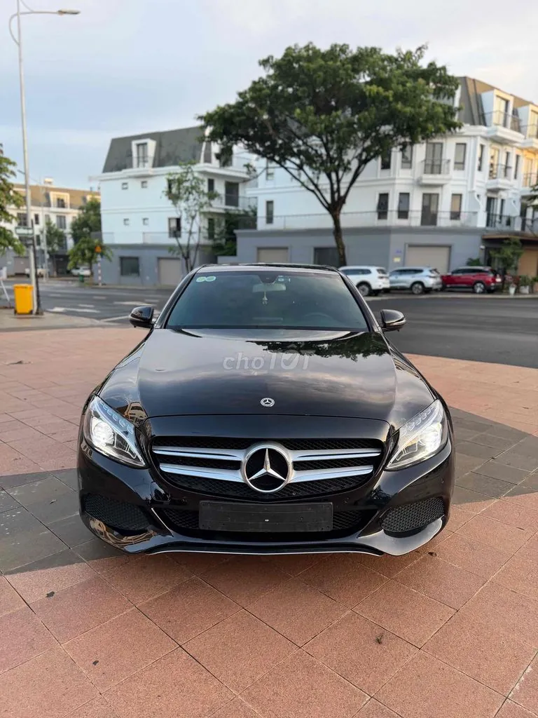 Mercedes-Benz C-Class 2016 photo 4