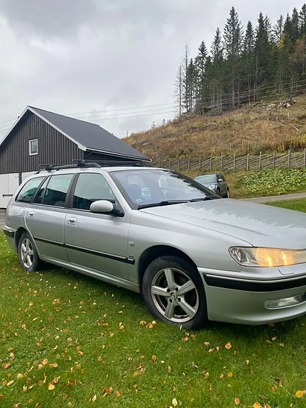 Peugeot 406 2003 photo 2
