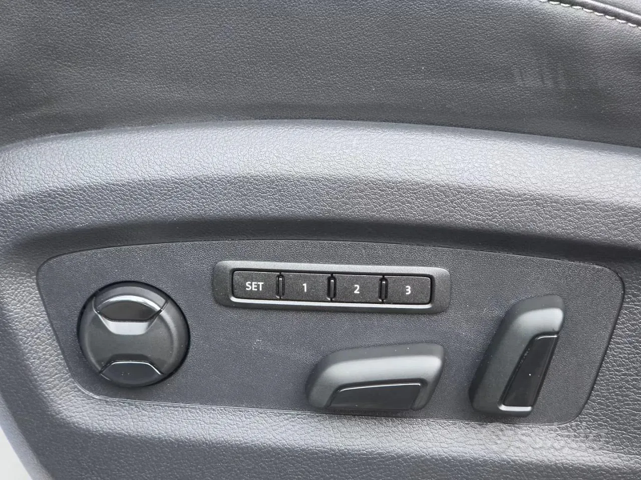 Volkswagen Multivan 2022 photo 3