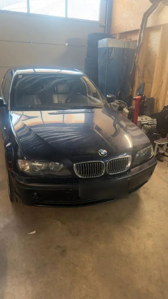 BMW E46 325I