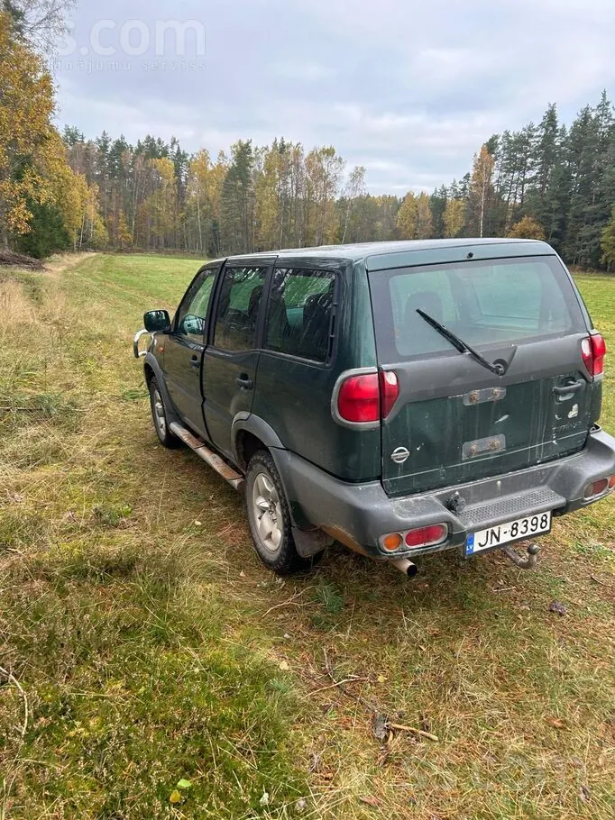 Nissan Terrano 2004 photo 4