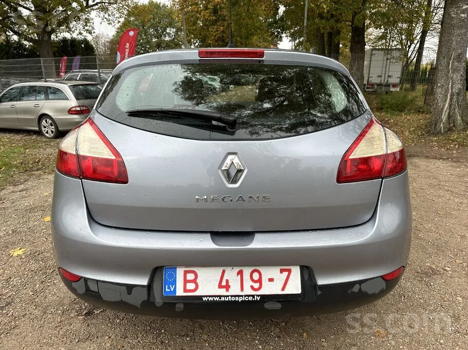 Renault Megane 2010 photo 4