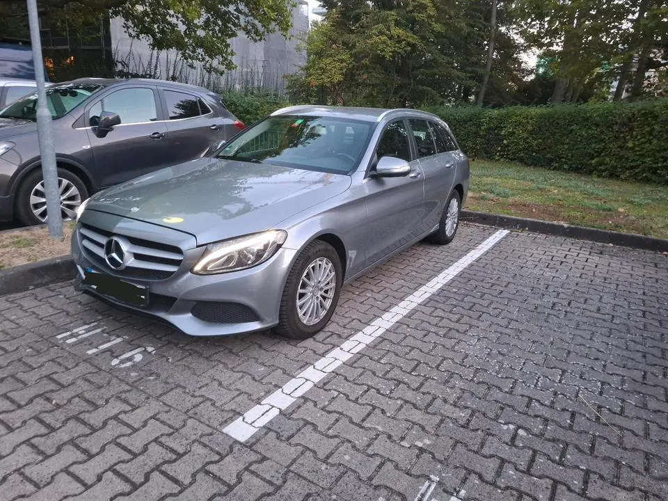 Mercedes-Benz C200