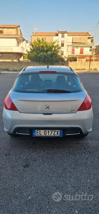 Peugeot 308 2012 photo 4