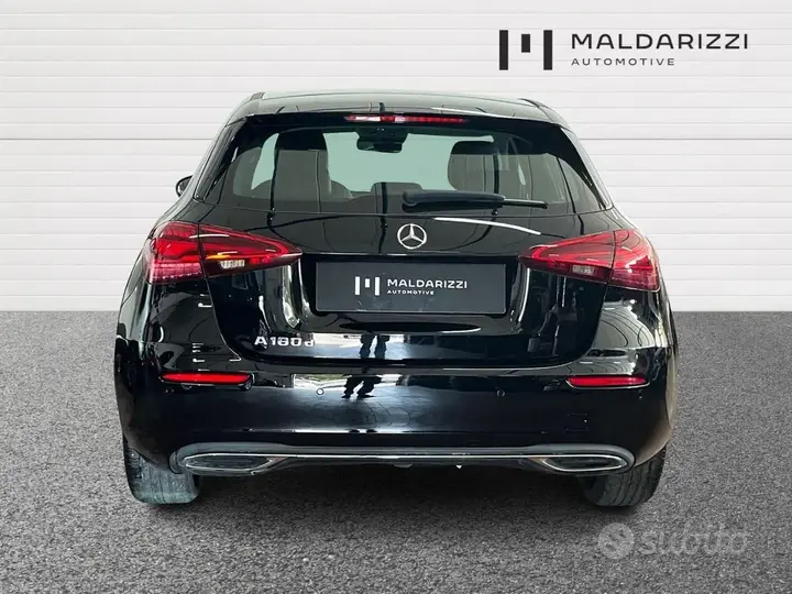 Mercedes-Benz A 180 2023 photo 3