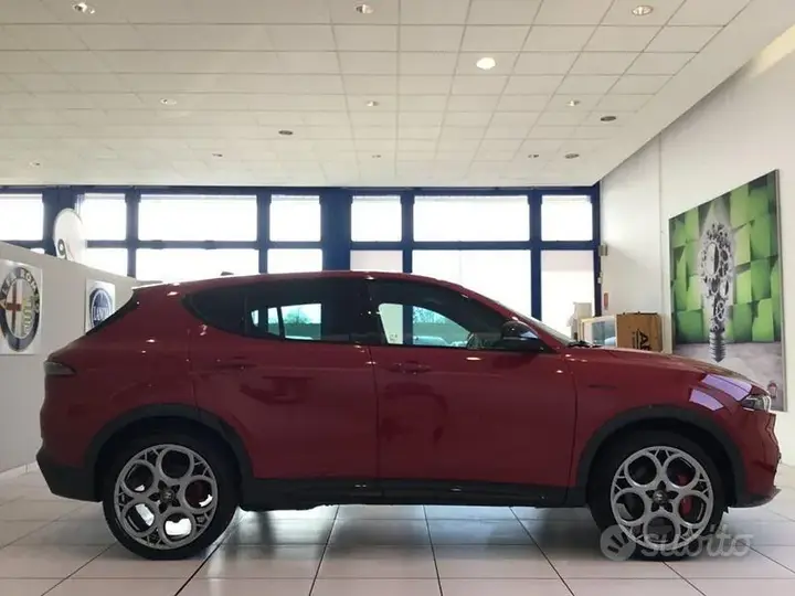 Alfa Romeo Tonale 2025 photo 2