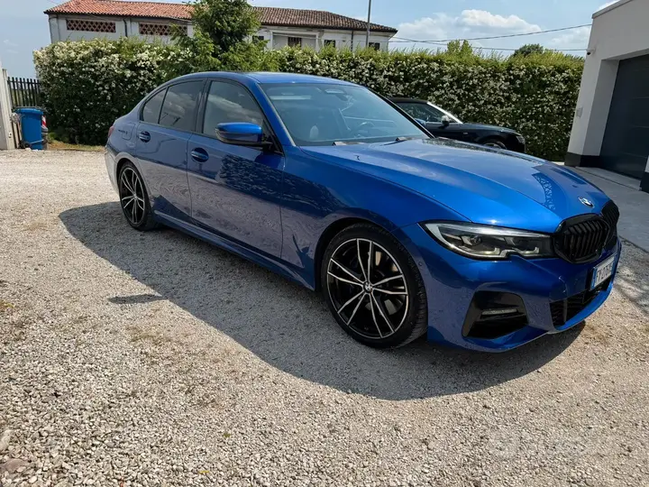 BMW 330D 2019 photo 3