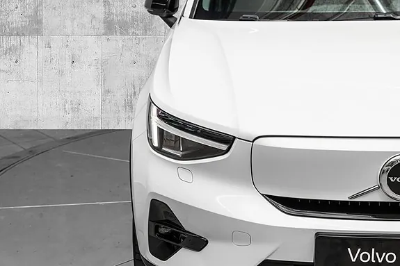 Volvo Ex40 2025 photo 4
