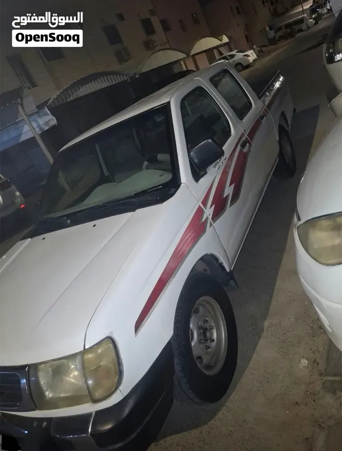 Nissan Datsun 2002 photo 4