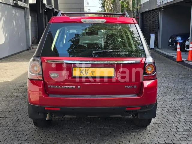 Land Rover Freelander 2013 photo 3