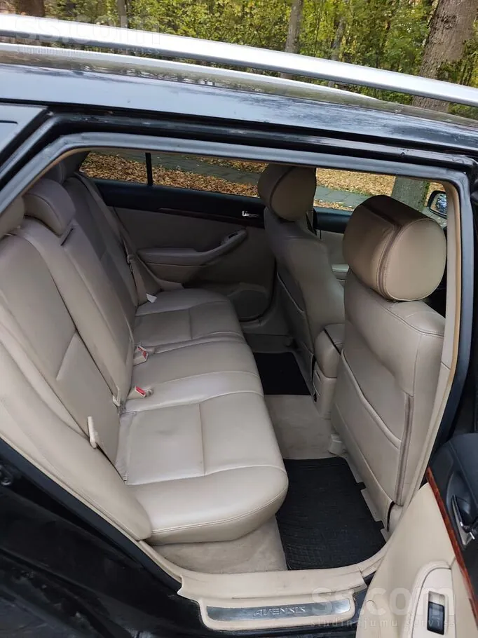 Toyota Avensis 2006 photo 4