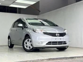 Nissan Note 2014 photo 4