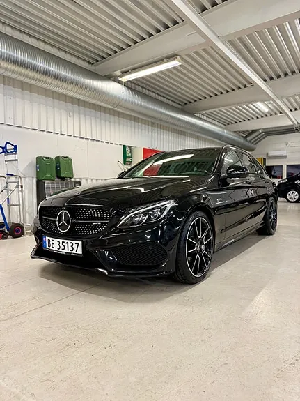 Mercedes-Benz C43 2018 photo 2
