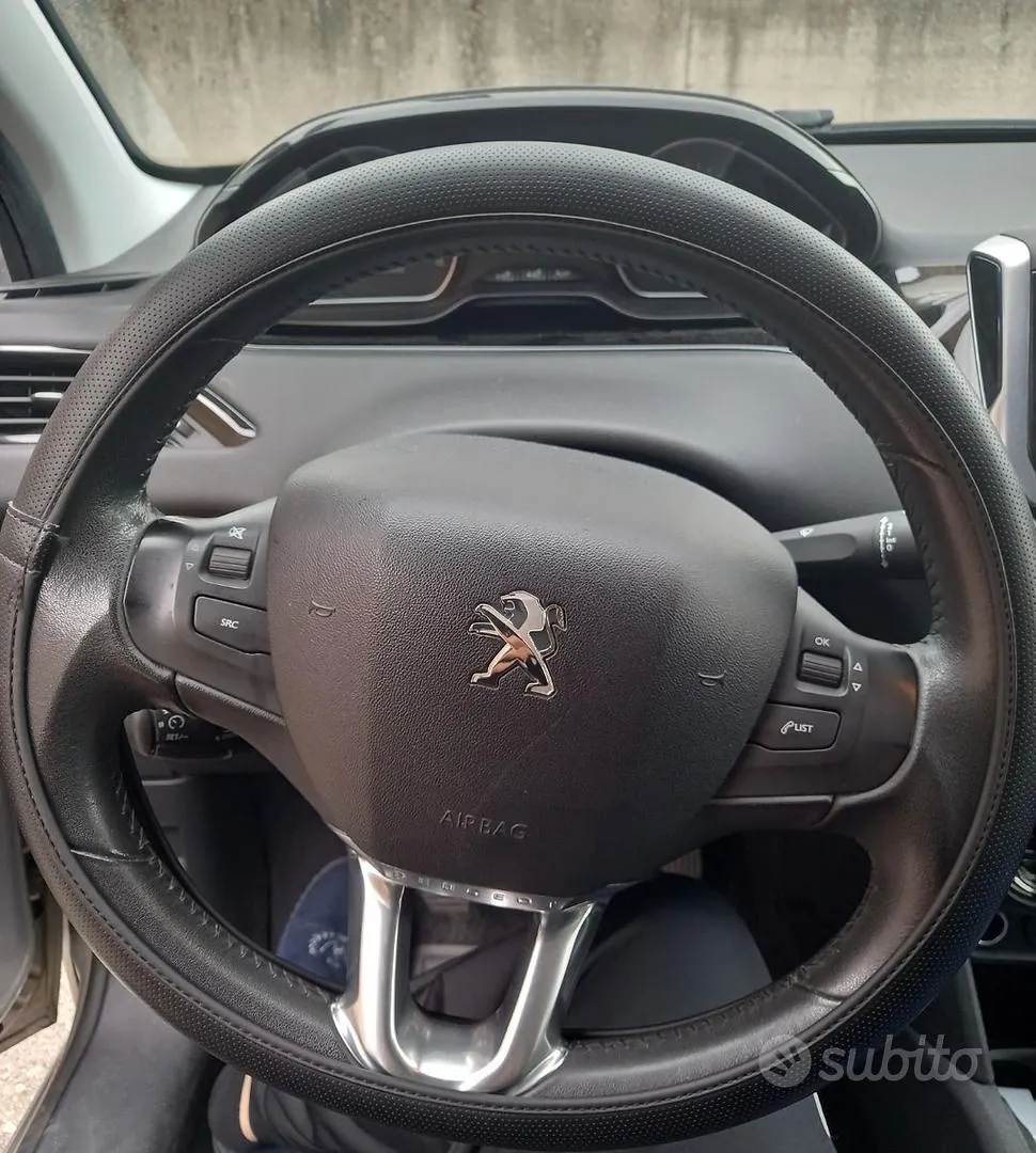Peugeot 206 2015 photo 5