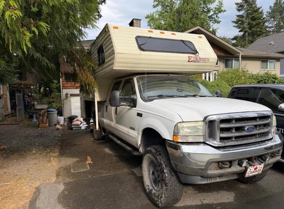Ford F350 2004 photo 2