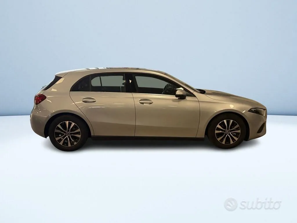 Mercedes-Benz A-Class 2025 photo 4