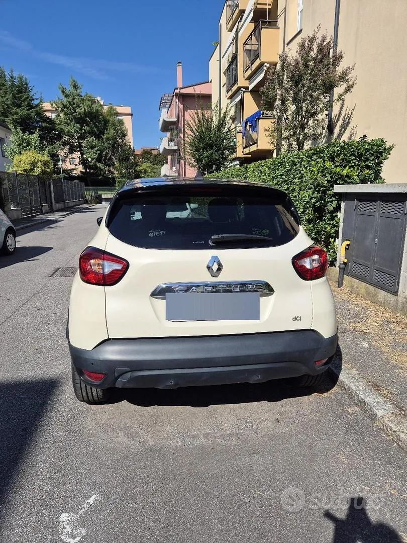 Renault Captur 2015 photo 2