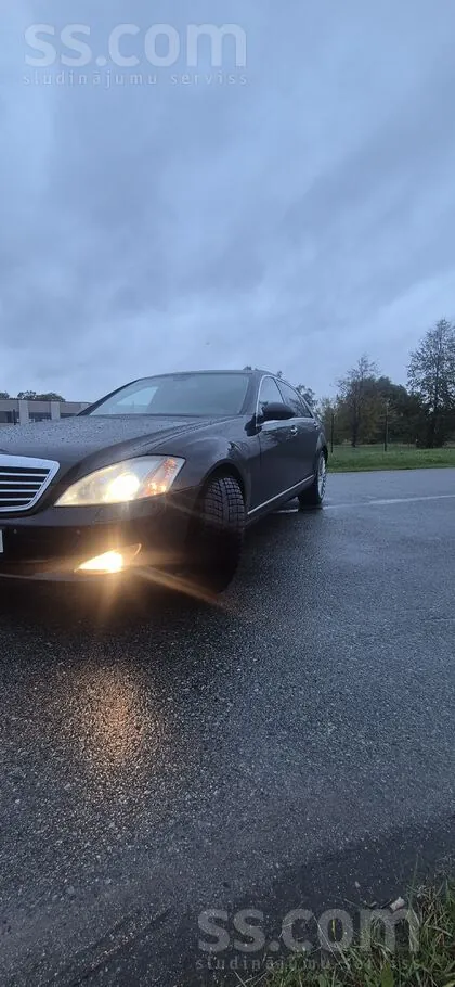 Mercedes-Benz S320 2007 photo 2