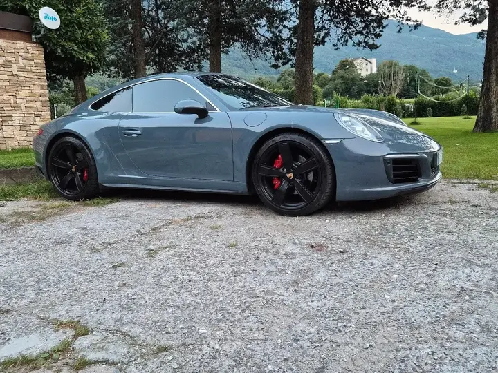 Porsche 911 2019 photo 2