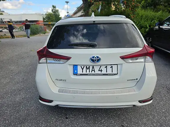 Toyota Auris 2017 photo 3