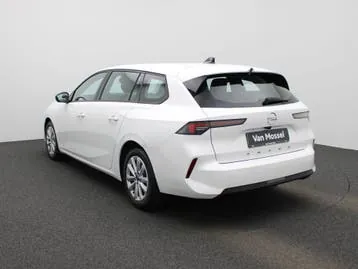 Opel Astra 2023 photo 2
