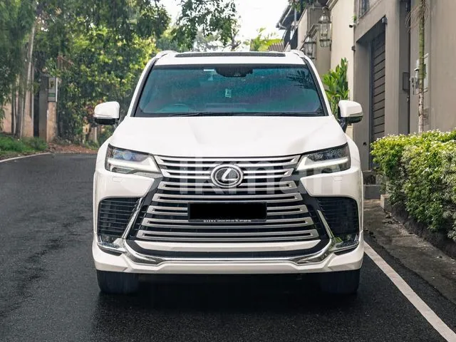 Lexus Lx500D 2024 photo 2