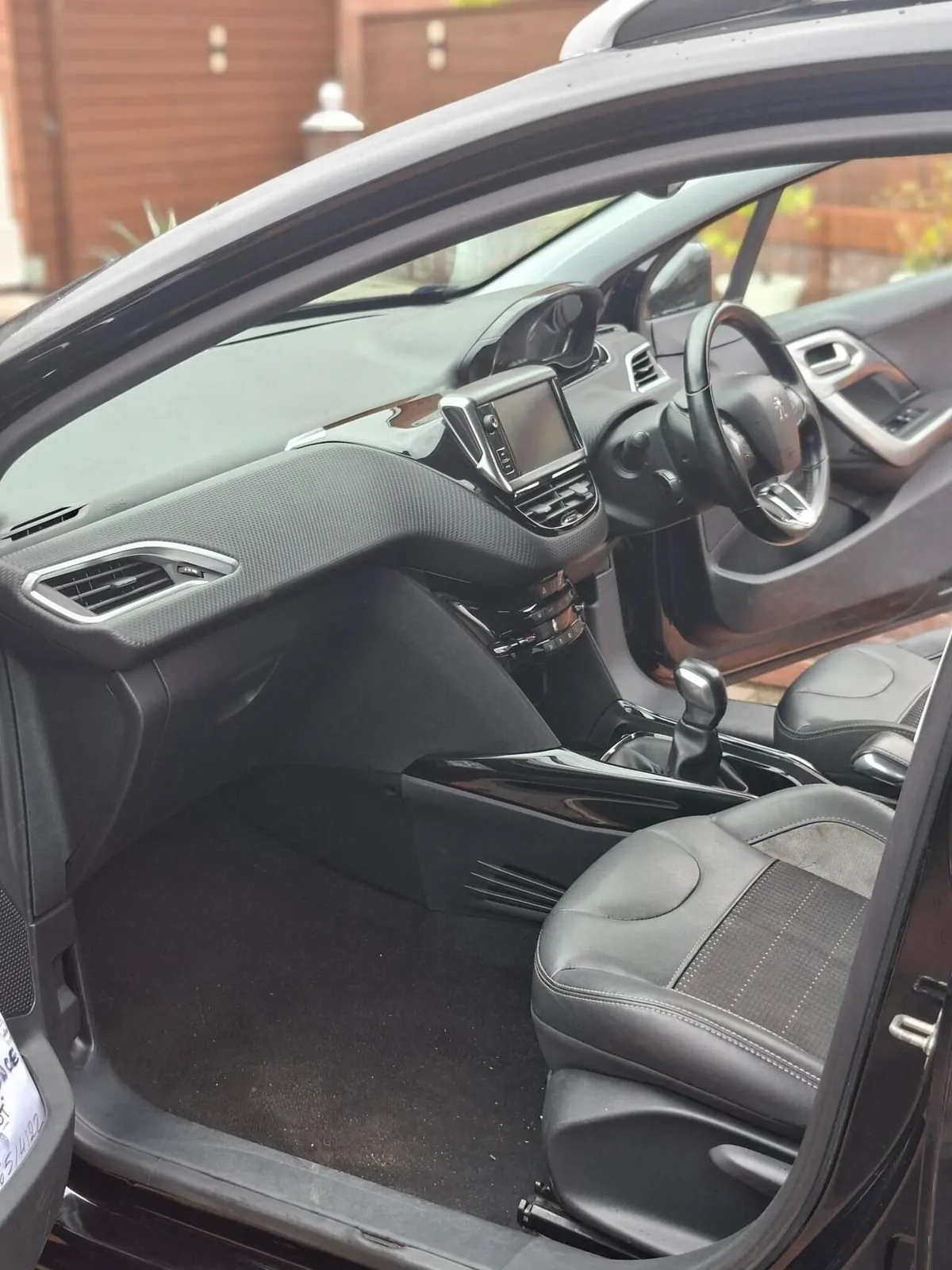 Peugeot 2008 2016 photo 3
