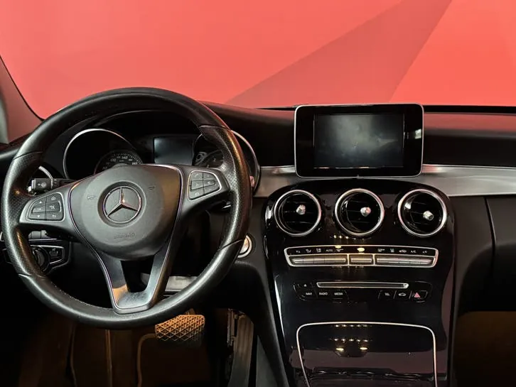 Mercedes-Benz C-Class 2018 photo 3