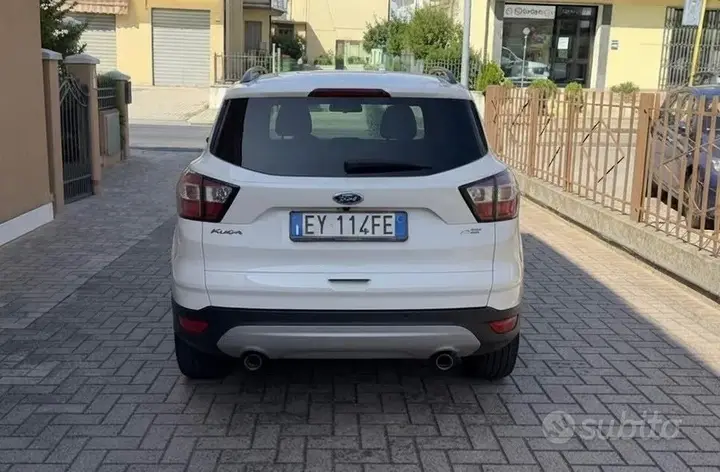 Ford Kuga 2015 photo 3