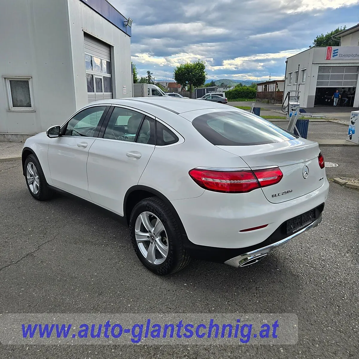 Mercedes-Benz Glc-Class 2019 photo 2