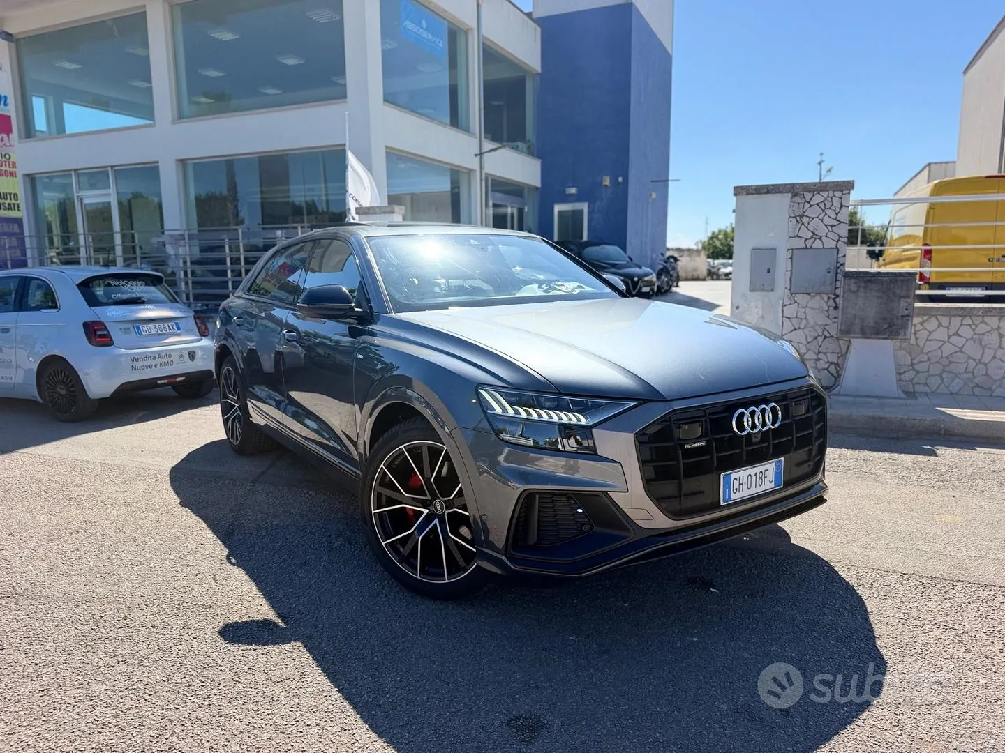 Audi Q8 2022 photo 2