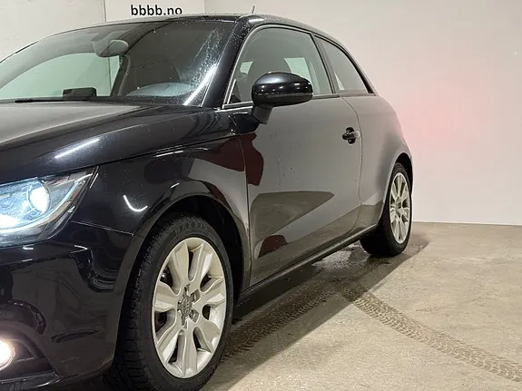 Audi A1 2011 photo 3