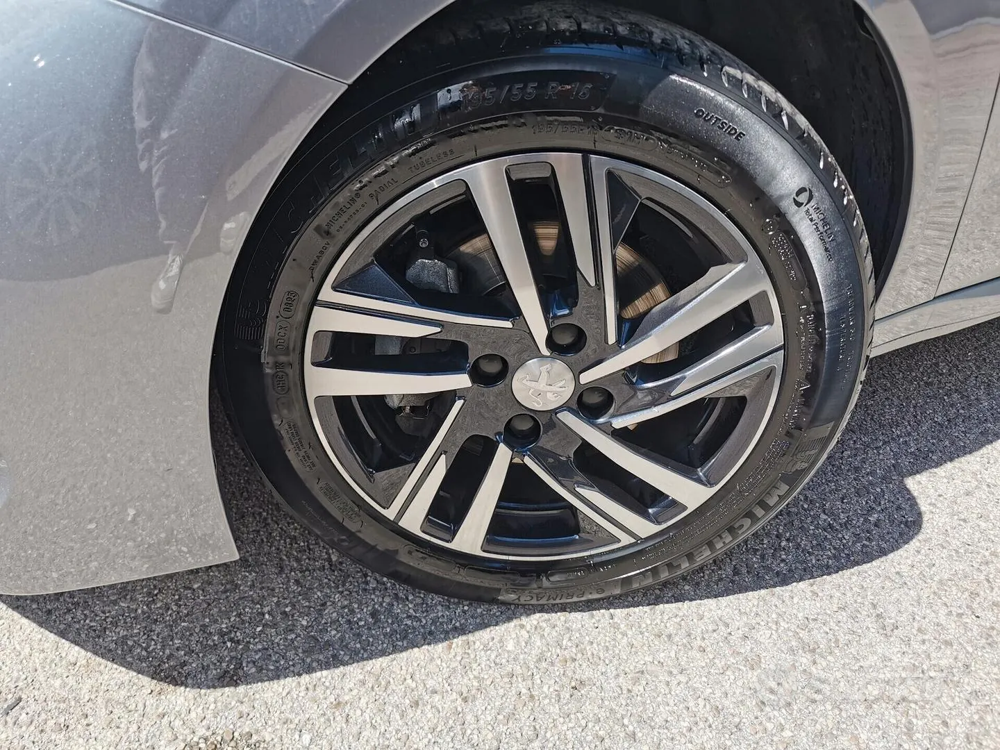 Peugeot 208 2023 photo 5