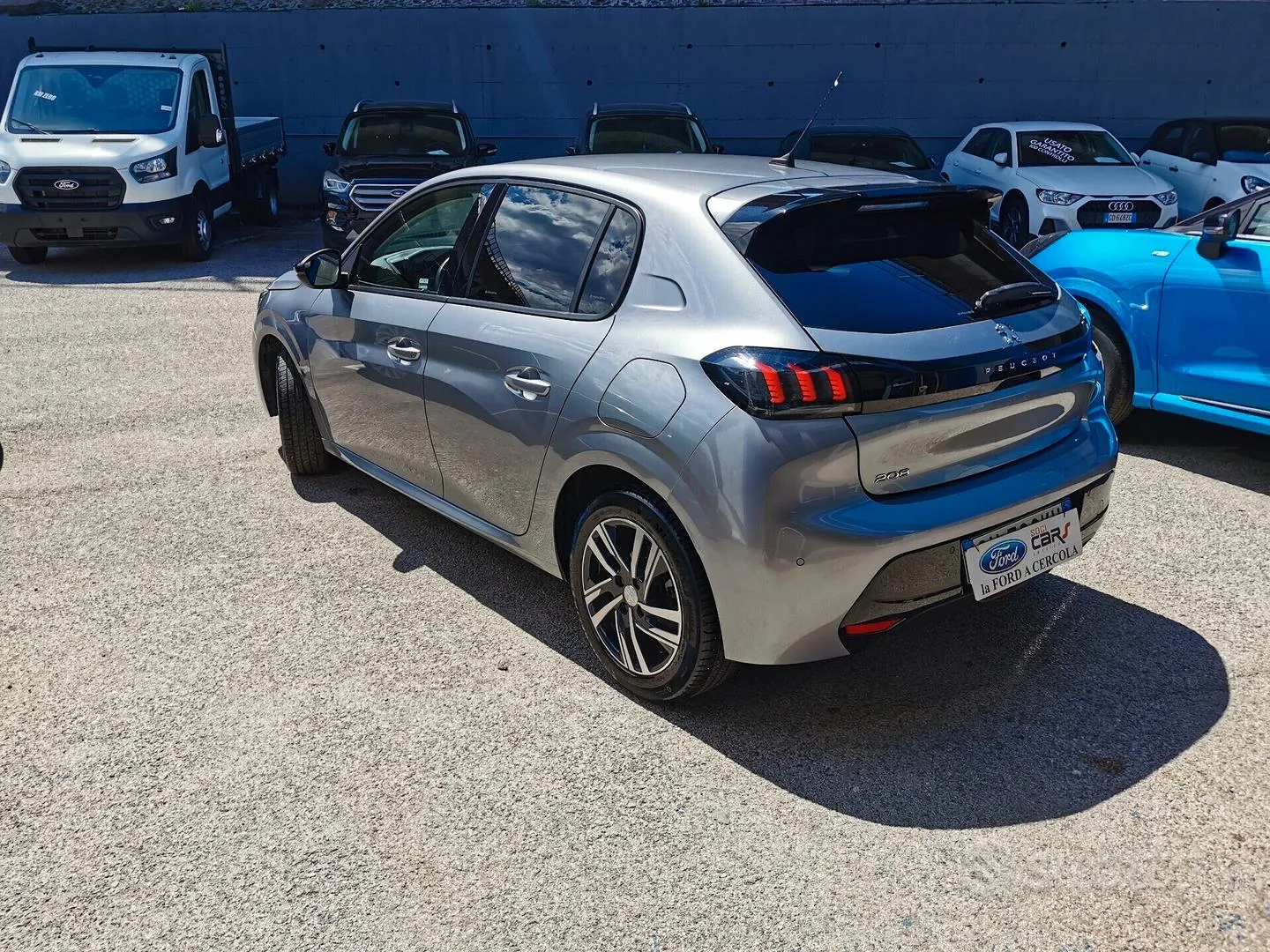 Peugeot 208 2023 photo 4