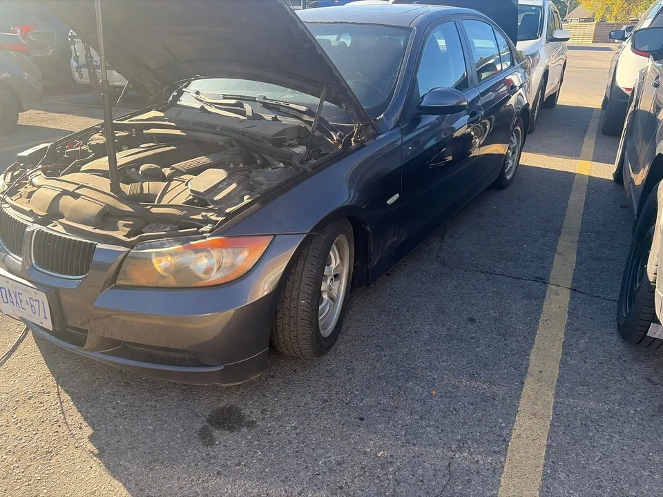 BMW 323I
